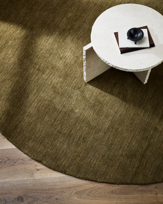 Sandringham Moss Round Floor Rug